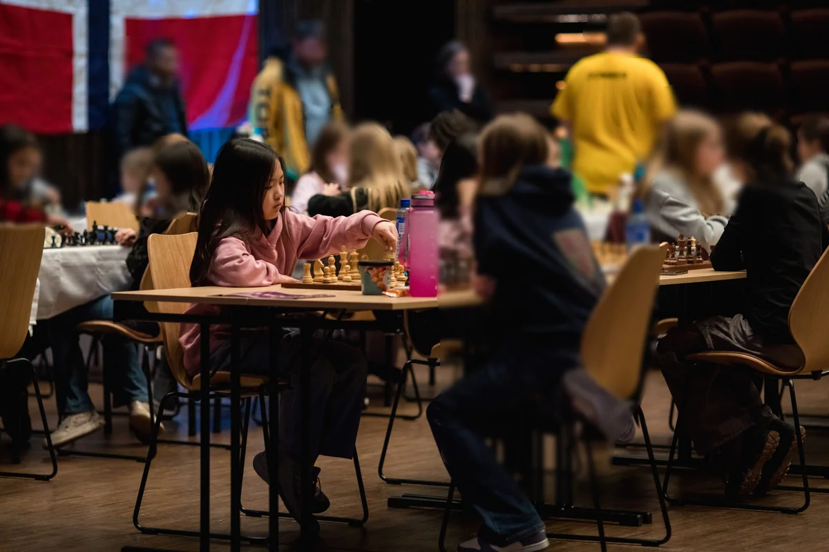 Ha Tran Dieu Le (Lala) focused in tournament chess competition